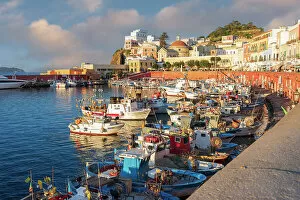 Images Dated 31st October 2022: Ponza with colourful houses and boats overlooking the harbour, Ponza island, Archipelago Pontino