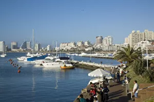 Images Dated 3rd October 2008: Port and sailing boats, Punta del Este, Uruguay