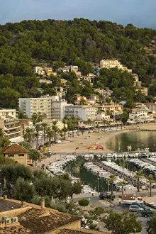 Images Dated 6th October 2017: Port de Soller, Serra de Tramuntana, Mallorca (Majorca), Balearic Islands, Spain