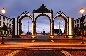 The Portas da Cidade (Gates to the City), are the historical entrance to the village