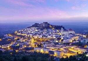 Alentejo Collection: Portugal, Alentejo, Castelo de vide, overview at dusk