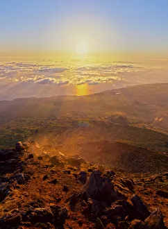 Images Dated 20th January 2016: Portugal, Azores, Pico, Sunrise viewed from the top of the Mount Pico