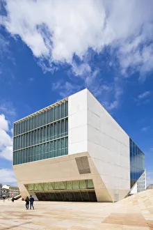 Portugal, Douro Litoral, Porto. The exterior of Casa Da Musica, Portos major