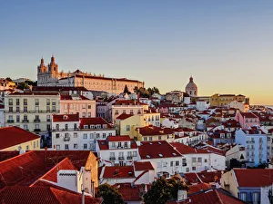 Images Dated 19th January 2017: Portugal, Lisbon, Miradouro das Portas do Sol, View over Alfama Neighbourhood towards