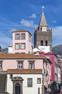 Portugal, Madeira, Funchal, View towards Funchal Cathedral