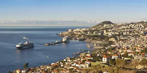 Images Dated 27th January 2020: Portugal, Madeira, Funchal, View of Funchal harbour and town