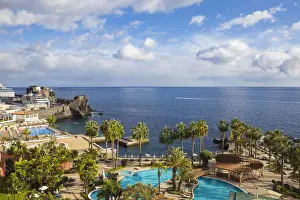 Cruise Ship Port Prints: Portugal, Madeira, Funchal, View of Royal Savoy Hotel swimming pool
