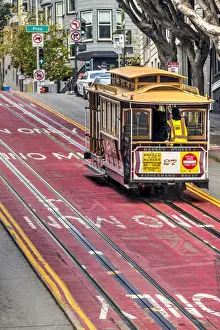 Public Transport Prints: Powell and Market line cable car climbing a steep street, San Francisco, California, USA