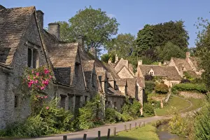 Pretty cottages at Arlington Row in the Cotswolds village of Bibury, Gloucestershire