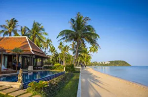 Images Dated 12th February 2014: Private beachfront villa at Bo Phut beach, Koh Samui, Thailand