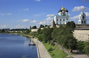 Pskov kremlin from the Velikaya River, Pskov, Pskov region, Russia