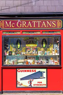 Pubs Prints: Pub Exterior, Dublin, Ireland