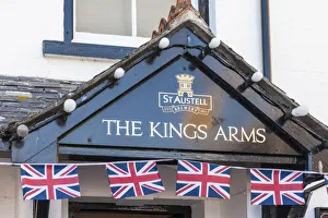 South England Prints: Pub in Marazion, Cornwall, England