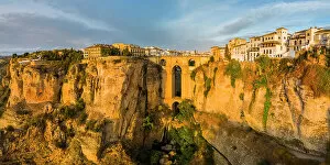Images Dated 18th November 2022: Puente Nuevo Bridge over the Tajo Gorge, Ronda, Andalusia, Spain