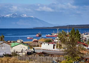 Admiral Montt Bay Gallery: Puerto Natales, Ultima Esperanza Province, Patagonia, Chile
