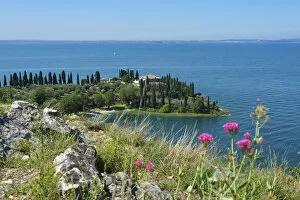 Images Dated 27th July 2012: Punta San Vigilio, Lake Garda, Italy