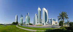 Ad Dawhah Gallery: Qatar, Doha, Corniche, Sheraton Roundabout