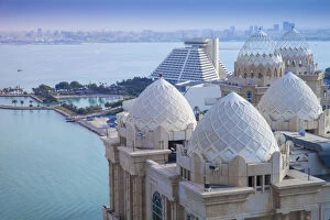 Qatar, Doha, West Bay, View of Fours Seasons Hotel with Sheraton Doha Resort &