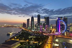 Images Dated 25th January 2011: Qatar, Middle East, Arabian Peninsula, Doha, new skyline of the West Bay central financial