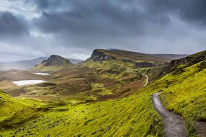 Images Dated 27th May 2020: Quiraing with views of Loch Leum nu Luirginn and Loch Cleat, Isle of Skye, Highland