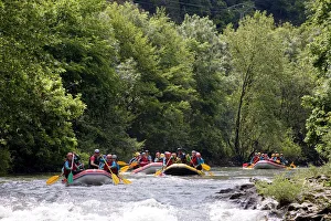 Adventure Sport Gallery: Rafting, Pyrenees Atlantiques, Aquitaine, France