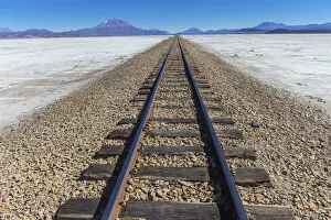 Images Dated 4th May 2018: Railway to Chile, Uyuni salt flat, Salar de Uyuni, Potosi department, Bolivia