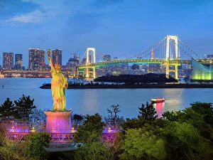 World Prints: Rainbow Bridge, Odaiba, Statue of Liberty Tokyo, Kanto, Japan