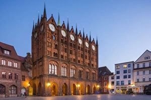 Images Dated 27th July 2021: Rathaus, Alter Markt, Stralsund, Baltic Coadt, Mecklenburg-Western Pomerania, Germany