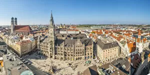 Images Dated 1st May 2018: Rathaus (Town Hall), Marienplatz, Munich, Bavaria, Germany