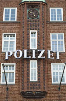 St Pauli Prints: Reeperbahn police station, St Pauli, Hamburg, Germany