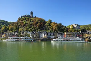Images Dated 27th November 2018: Reichsburg with river Mosel and Cochem, Mosel valley, Rhineland-Palatinate, Germany
