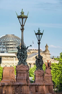 Images Dated 22nd May 2023: Reichstag & Moltkebrucke, Berlin, Germany