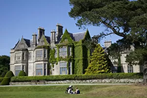 Images Dated 16th August 2010: Republic of Ireland, County Kerry, Killarney, Muckross House
