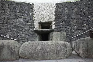 Images Dated 16th August 2010: Republic of Ireland, County Meath, Newgrange Megalithic Tomb