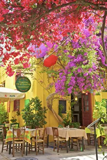 Images Dated 18th May 2018: Restaurant in the Old Town of Nafplio, Argolis, The Peloponnese, Greece, Southern Europe