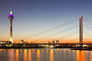 Images Dated 5th December 2016: Rhine River and Rheinknie Bridge at Sunset, Dusseldorf, North Rhine Westphalia, Germany