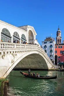 Venezia Prints: Rialto Bridge (Ponte di Rialto), Venice, Veneto, Italy