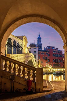 Venezia Prints: Rialto Bridge (Ponte di Rialto), Venice, Veneto, Italy