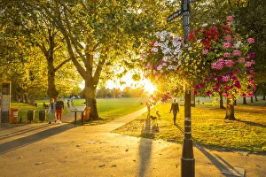 Images Dated 27th September 2018: Richmond Green, Richmond, London, England, UK