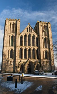 Images Dated 10th August 2011: Ripon Cathedral, Ripon, Yorkshire, UK