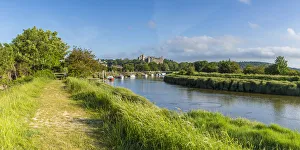 River Arun & Arundel Castle, Arundel, West Sussex, England, UK