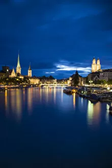 Images Dated 4th July 2013: River Limmat, Zurich, Switzerland