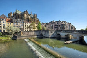River Mosel with Cathedral St. Etienne, Metz, Mosel valley, Moselle, Lorraine, Grand Est