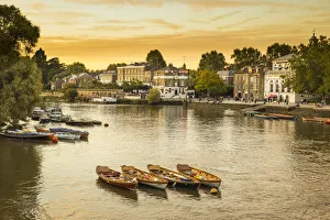 Images Dated 2018 September: River Thames, Richmond, London, England, UK