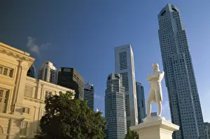 River Walk / Raffles Landing Site / Statue of Sir Thomas Raffles