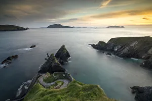 Road to Dunquin Pier and its surroundings. Dunquin, Dingle Peninsula, Co. Kerry, Munster