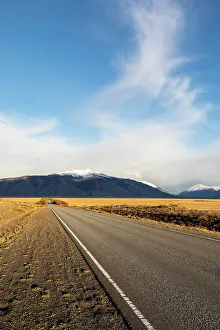 El Calafate Prints: A road in Santa Cruz provence, Argentina