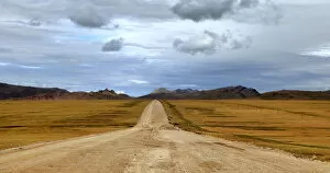 Kyrgyzstan Gallery: Road from Torugart pass to Tash Rabat valley, Naryn oblast, Kyrgyzstan