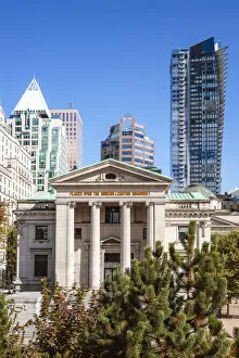 Images Dated 16th January 2018: Robson square in autumn, Vancouver, British Columbia, Canada