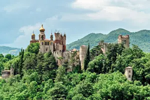 Rocchetta Mattei, Appennino Settentrionale (northern), Emilia Romania, Italy, Europe